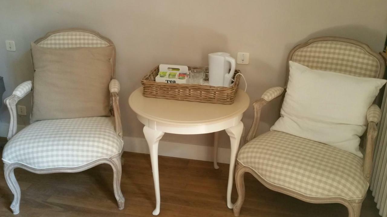 Bed & Breakfast Le Savoir Vivre Bonnes (Charente)